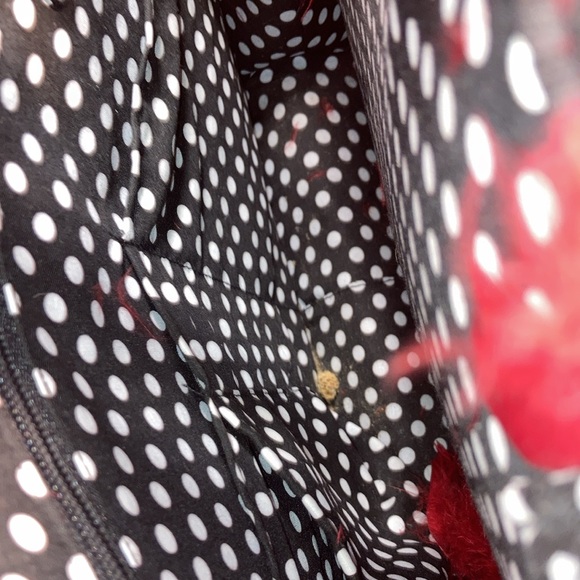 Vtg. Blk purse w/red accents, lady carries “high maintenance” sign. $29 - Picture 7 of 9